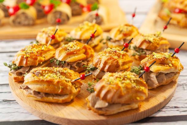 Эклеры с нежным куриным паштетом Эклеры с нежным куриным паштетом