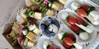 Недорогой фуршетный сет на 10 персон