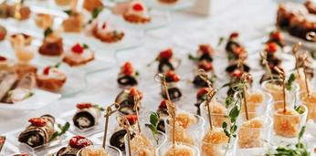 Фуршетное меню с горячими закусками стандарт на 15 персон